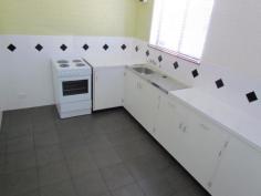 5/10 Charles Street Moonah TAS 7009 In The Heart of Moonah Easy walking to shops, supermarkets, retail stores, doctors, restaurants and everything, is this ground floor level access beauty. Park in the rear car park and walk straight in. Fully renovated with tile floors throughout for easy maintenance and enjoyment. New bathroom, new kitchen, new everything with absolutely nothing to do. This one bedroom unit is a super low maintenance, peace of mind beauty, just waiting for you to move straight in, BUT BE FAST General Features Property Type: Unit Bedrooms: 1 Bathrooms: 1 Building Size: 43.00 m² (5 squares) approx Land Size: 58 m² (approx) Outdoor Features Open Car Spaces: 1 OFFERS OVER $150,000