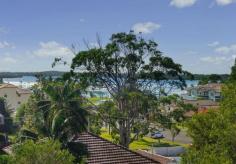 2/22 Waugh Street Port Macquarie NSW 2444 $189,000 Great opportunity to enter the market with this well presented one bedroom apartment. Offering a bright living area opening to a sunny east facing balcony, full functional kitchen and neat bathroom. Features built in robe, well maintained security building and single lock up garage. Conveniently located just a short stroll to bowling club, Settlement City shopping centre and waterfront. Property Details Bedrooms 1 Bathrooms 1 Garages 1
