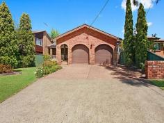 22 Restlea Ave Charmhaven NSW 2263 Spacious Home - Great Position
Perfect for those looking for extra space and a great location, this home is a must inspect.
Positioned in sought after Charmhaven with the lake at the end of the
street and all amenities close by, this master built home features 3
big bedrooms, great size living areas, 2 bathrooms, ducted air
conditioning, huge timber kitchen, solar electricity and double garage.
Outside there's covered entertaining and a workshop as well. This rare
opportunity is priced to sell fast and will! Call Jason Angus now on
0414 929 601
Read more at http://toukley.ljhooker.com.au/HMUGV3#0s8X3bddWJvID4jY.99