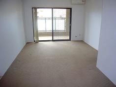 JAMISONTOWN NSW, 2750 Beautiful executive style 2 bedroom apartment, built in to all, 2 toilets, polyurethane kitchen with stainless steel appliances, stone bench tops, gas cooking and heating, a/c, dryer, full security parking, big living areas, big balcony, very close to Transport, school, shopping, club, Oval, banks and all other amenities. Price: $385,000