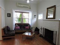 1/17 King George Parade, Dandenong VIC 3175 $260,000+ Marvel at the sense of open-plan spaciousness in the single level villa. It’s relaxing, refreshing and totally ready for you to move into. Comprises of two double sized bedrooms, family bathroom with a huge spa bath, new kitchen with dishwasher and open plan living with meals area. Extra features include single garage, split system air con, ducted heating, open fire place and much more. Come and see this beautiful weather board unit.