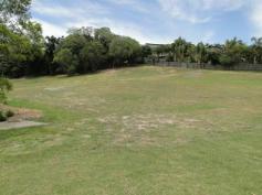 Lot 43 Yungar Street, Coolum Beach, Qld 4573 Coolum Horizons - now only one allotment in Yungar Street land
development available for sale. Situated in a quiet residential area,
with nature at your door, this is a great opportunity to build your
dream home! Developer currently working with a builder to supply a
house plan to suit the parcel of land.
Lot size - 813sqm
In walking distance to the Primary School and shopping precinct, not to mention a 5 minute drive to the beach.
Contact agent for soil test and building covenants.
Build and qualify for the $15,000 QLD Government First Home Owner Grant.