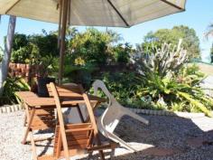 29 Warrambool Road Ocean Shores NSW 2483 $585,000 BIG, BIG, BIG OH DID I SAY BIG Ocean and Hinterland views, boarded by a reserve, covered verandahs top and bottom, double garage, separate shed, storage under house storage, 835m2 block of land with vehicle access. Possible dual occupancy subject to Byron Shire Council. Vaulted ceilings, tri level, 5 bedrooms, ensuite, master with its own balcony and much, much more. Owners selling to down size and travel our beautiful country. Property Snapshot Property Type: House Features: Balcony Built-In-Robes Carpet Dining Room Ensuite Established Gardens Formal Lounge Garden Shed Verandah Waterview