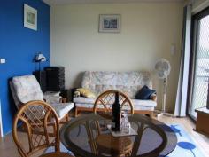 4/76 Little Street Forster NSW 2428 195,000 WALLIS VIEW Vicki Bidner Vicki Bidner vickibidner@noblerealty.com.au 0423 551 467 * Ground floor one bedroom front unit in "Wallis View" facing Wallis lake * Combined lounge, dining and kitchen * Balcony to enjoy the views of Wallis lake * Being sold as fully furnished and currently used for holiday letting * Security gated parking * Communal laundry and BBQ area