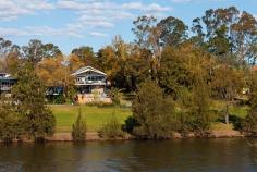 21 Bellevue Rd Regentville NSW 2745 FOR SALE: OFFERS OVER $640,000 Property Description LAST REMAINING RIVER SIDE BLOCK OUTSTANDING VIEWS Build your dream here .River side vacant land with panoramic views of the Nepean River.The last block remaining.A rare opportunity to build in this location!! Details Gary Rossetto 0414321000 Property Features Land Area 608.0 sqm