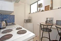 2c/85 Elizabeth Bay Road Elizabeth Bay, NSW 2011 This east facing studio apartment is light and bright with a comfortable living space, with floor to ceiling windows and water glimpses of Rushcutters Bay. It offers a spacious galley kitchen and a tidy bathroom with shower/bath. The building offers a shared laundry, a roof top pool with BBQ area and stunning views. There is also common area scramble parking. Features » Bright, easterly aspect » Floor to ceiling windows » Water glimpses » Rooftop and BBQ area » Scramble parking