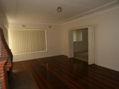 1/190 Kinghorne Street Nowra NSW 2541 Close to Town Walk to town from this large 2 bedroom villa. Features include high ceilings, 2 living areas, and huge master bedroom. Both bedrooms have built in robes. There are 2 yard areas, single garage and the rent includes water usage and yard maintenance. This property really needs to be seen to be appreciated. Pets are NOT allowed at this property. HOW TO INSPECT THIS PROPERTY Arranging inspections is easy. Simply go to our website: www.justrental.com.au and click the BOOK INSPECTION button. Then enter your details and choose the appointment time that suits YOU. Alternatively, you can access the appointment page by clicking the VIRTUAL TOUR link. You will be INSTANTLY informed of any updates, changes or cancellations for your appointment. If no-one registers for an appointment time - then that appointment may not proceed. So DON'T MISS OUT, book for an appointment today. General Features Property Type: House Bedrooms: 2 Bathrooms: 1 Bond: $1,160 Indoor Features Ensuite: 1 Built-in Wardrobes Outdoor Features Garage Spaces: 1 Other Features polished timber floors, close to schools, close to shops, close to transport $290 per week