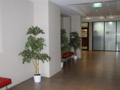 31/118 Royal Street, East Perth, WA 6004 Brilliant opportunity to secure a ground floor corporate office space in
the vibrant East Perth cafe and shopping precinct featuring: • 141sqm • 2 Offices Plus Open Plan Area • Kitchenette • Ducted Reverse Cycle Air Conditioning • Alarm • 2 Secure Car Bays...