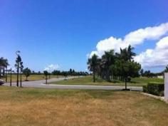 3 Windward Place Jacobs Well Qld 4208 Beautiful Waterfront Allotment - Great Buying Opportunity!!
Large 814m2 lot to water with views of two other canals. Walled both
sides. Last of the few left in established stage 3. Ready to build on
now. Level building block overlooking parkland.
Calypso Bay is only approx. 3 minutes to Jacobs Well Village, 8
minutes to the train station and 12 minutes to Ormeau Shopping Centre
and the M1 Motorway.
You are within walking distance to the tavern and marina. This
property comes with the added bonus of giving you bridge free and deep
water access to the Broadwater.