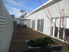 18 Pyke Street, BAIRNSDALE VIC 3875 $449,000 Situated close to the CBD is a near new quality townhouse. Offering three (3) generous sized bedrooms, with a large ensuite and WIR to master, open plan living area with quality appliances, reverse cycle air-conditioning and natural gas log heater. Outside there is a large deck with direct access to living and bedroom, low maintenance garden, single remote control garage and secure yard. Make an appointment to view today!