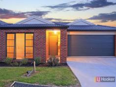 20/107 Army Road Pakenham Vic 3810 Immaculate Presentation!!!Set on Pakenham's North side and in a very quiet area, this near new Villa will suit the astute investor, first home buyer or retiree. A beautiful three bedroom Villa consists of a master bedroom with full ensuite and walk in robe, two double bedrooms with built in robes and a separate bathroom. A very spacious design that offers open plan living with meals area, ajoining lounge room and modern kitchen with an island bench. This Villa also consists of a lovely private courtyard and double lock up garage. This low maintanence living is within walking distance to Pakenham Hills Primary School, Cardinia Lake, Walking Tracks, Convenience Store and Public Transport. A must see!! Call today to book an inspection.