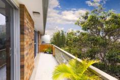 11/9 Jenkins Street, Collaroy NSW 2097 Price: Offers over $580,000 Two bedroom top floor unit is perfect for astute investors or first time buyers to get into the real estate market. Situated in a central location with an easy 200m flat walk to the beach, shops, cafes & public transport! - Large main bedroom, both bedrooms with built-ins. - Sliding doors from the lounge room and main bedroom lead out to the balcony. - The functional kitchen has plenty of storage and internal laundry facilities. Full width units, like this one, have great light and airflow and combined with the full length balcony, leafy outlook and sea breezes, you've got the lot!!