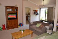 75 View Point Street, ARARAT VIC 3377 $225,000 Three bedroom weatherboard on 1026m2 Open pl;an kitchen/dining/lounge room with gas heating and R/C Electric wall oven, gas hot plates and loads of cupboard space 2 Garden sheds, double carport and lockup garage Large deck with views to Langi Ghiran