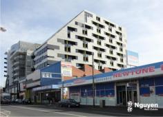 309/240 Barkly Street, Footscray VIC 3011 Glorious location, close to everything.
If you are looking for city lifestyle, look no further to a dominant
opportunity not to be missed. Located in Footscray best development spot
offering:
• One generous sized bedroom
• Open living area with quality kitchen.
• Modern design bathroom.
• Secure entrance, intercom system and lift access.
• Currently tenanted with returns of $1261pcm