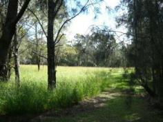 Hallidays Point, NSW 2430 2.41 ha (5.96 acres)
- Tar sealed road
- Excellent homesite
- Minutes to several popular beaches
- All services
Rarely available at this price. 2.41 hectares (5.96 acres) situated amongst quality built homes.
Tar road frontage and bounded by The Lakes Way. Just minutes away from
popular beaches such as Diamond Head, Readhead and the main shopping
centre of Forster / Tuncurry. All services to the block and school bus
at the door. Owner open to offers.