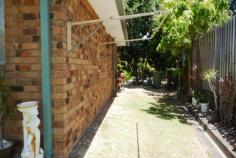 11/28 Golden Palms Court Ashmore QLD 4214 GREAT VALUE - GREAT LOCATION Fantastic location, walk to shops , schools and only 10 minutes drive to Surfers Paradise, 10 minutes to Griffith university and new Hospital. Family friendly and ideal for children, set in a cul-de-sac with its own park * 2 bedrooms * Combined lounge/dining * Two way bathroom * Air conditioned * Single lock-up garage * Visitors parking on each side * Internal access from lock up garage * Side-by-side duplex configuration Body Corporate $ 32 pw - includes building insurance and lawn/garden maintenance This neat and tidy 2 bedroom duplex is situated in a small quiet complex close to shops and transport. View Sold Properties for this Location View Auction Results General Features Property Type: Duplex/Semi-Detached Bedrooms: 2 Bathrooms: 1 Indoor Features Toilets: 1 Air Conditioning Outdoor Features Carport Spaces: 1 Garage Spaces: 1 Other Features Built-In Wardrobes,Close to Schools,Close to Shops,Close to Transport,Garden $299,000