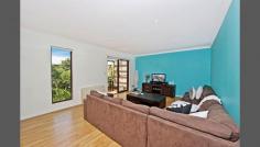 5/1 Kensington Mews Waterloo NSW 2017 For Sale $799,000 Top-floor Stunner Situated overlooking the landscaped gardens of this quality Waterloo security building, this light top-floor apartment boasts an extremely spacious lounge room with a sizeable separate dining. * Two double bedrooms with built ins * Timber floors * Large modern kitchen with gas appliances * Contemporary bathroom & laundry * Sunny North-facing balcony * Undercover parking space * Communal pool, reasonable levies! * Easy access to CBD (Please enter via Kensington Street)