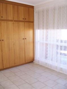5/27 Christie Street Kadina SA 5554 $180 p.w. Property Information This unit is ideally situated close to shops and services. Features Builtin robes in both bedrooms & ceiling fan.Open plan living with neutral colourtones. This unit is on the upper floor and has a small out door private verandah. No garden maintenance required - Carport at rear of building, quiet location Available Date Monday, 16 February 2015 Property Type Unit Property features Unfurnished Bond $ 720 Lease Term 12 month Notice to view By appointment