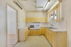 4/16 Commercial Road Hyde Park SA 5061 Property Details For Sale: $355,000 - $365,000 bed 2 bath 1 car 1 Property Overview Property ID: 1P2680 Property Type: Unit Carport: 1 Features: Air Conditioning Close to Transport Close to Shops Close to Schools Unit living at Walford Park Lodge Under Instructions from Australian Executor Trustees This wonderfully located unit features two double bedrooms, large light filled lounge / dining room, spacious kitchen with gas cooking, original bathroom and single carport. This unit will respond well to upgrading and presents a great opportunity to purchase in this highly sought after location within walking distance to Unley Road and King William Road precincts.