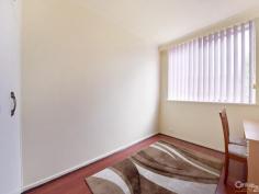9/6 McFarlane Crescent Dandenong Vic 3175 PROPERTY DETAILS $250,000 Plus ID: 316313 SO CENTRAL BUT SO PEACEFUL!! Inspection Times: Sat 28/02/2015 11:00 AM to 11:30 AM Perfectly located just a stones throw from Central Dandenong yet enjoying a quiet and peaceful setting at the rear of the block with access from McFarlane Crescent. Ground floor 2 bedroom apartment in spotless condition enjoys security entrance, floating floors and tiles throughout, good sized lounge with garden views, dining room, light filled kitchen, 2 great sized bedrooms with built in robes, gas cooking heating and hot water system, high ceilings and single carport. Well maintained block, only 4 use the rear entrance, close to Dandenong market, Plaza, medical facilities, and a short trip to the train station and Eastlink. Vacant possession available or wonderful tenants who are happy to stay on. One of the better apartments you will see, a very wise choice! Actual property address is 9/44 Princes Highway Dandenong