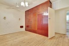 2/4 Balkissoch Road Torrens Park SA 5062 Property Details Guide: Auction: Wed, 4th Mar 2015, 11:00 AM On Site bed 2 bath 1 car 1 Property Overview Property ID: 1P2705 Property Type: Unit Carport: 1 Spacious unit living Under Instructions from Public Trustee Spacious Colonial style unit in the sought after suburb of Torrens Park. This unit has a wonderfully convenient location close to shopping and Cafes at Mitcham Village and local transport. Featuring two bedrooms (main with BIR's), sunroom (or third bedroom), large light filled lounge with polished pine boards, original kitchen and central bathroom. Small private rear courtyard, off street parking for two vehicles (one undercover) and ducted reverse cycle airconditioning complete the picture