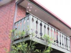 11/394 Chatswood Road, Shailer Park, Qld 4128 ID #: 343231 Price: Offers over $255,000 Type: Townhouse Bed: 2 Bath: 2 Car: 1 Priced to sell quickly...Great position- end unit - tranquil setting...Unique, versatile, two storey design...Inspection via appointment. All information in regards to Body Corporate Fees, Council Rates & Sustainability Report available on request.