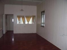 36 Warton St Gayndah Qld 4625 $145,000 2 Bedroom Home + Sleepout & Office * Highset home situated on 743m2 * Returning $180 p/w * 2 Bedroom + Sleepout & Office * Open plan kitchen/dining/lounge * Located only a short stroll to the main street * Car accommodation under the home * Long term contract accepted Property Snapshot Property Type: House Land Area: 743 m2