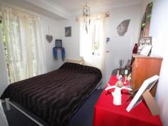 1/102 Jerry Bailey Road, Shoalhaven Heads NSW 2535 FOR SALE: $135,000 Permanent Mobile Home at Camilla Gardens. Walking distance to the Shoalhaven River and all of Shoalhaven Heads amenities. 2 bedrooms with built-ins Open plan kitchen / lounge / dining Verandah on 2 sides of the building so you can watch the world go by Lovely paved area at the side of the house, perfect for entertaining 3 car parking spaces Large Garden Shed Site Fees: $100 per week Power and Water Separately metered
