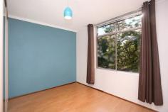 10/6 Avona Avenue, Glebe, NSW 2037 A well presented unfurnished two bedroom apartment. Features internal laundry, main bedroom with built-in, timber floors, balcony in security complex. Moments walk to Glebe Point Rd, public transport, Broadway Shopping Centre, Sydney Uni, RPA and Sydney CBD. No Pets Lease: 6/12 months Available: 06/02/15 $540 Weekly