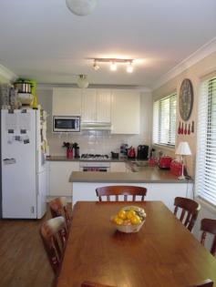 17 Stephens Place, BOWRAL, NSW 2576 FOR RENT: $395 PER WEEK This neat and tidy 3 bedroom home is located in a quiet cul-de-sac, with only minutes drive to Bowral CBD . The property features the following: - Modern bright kitchen with dishwasher - All three bedrooms with built in robes - Slow combustion fire place and gas point in lounge room - Single lock up garage - Large level fenced backyard. Pets will be considered on application. This property will be available from the 18th March 2015.