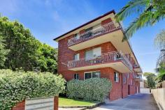 6/15 Wetherill Street, Narrabeen NSW 2101 FOR RENT: $620 PER WEEK Recently updated throughout this top floor apartment is a real gem. Located in an enviable position, only 200m to the golden sands of Narrabeen Beach, perfectly positioned between Narrabeen and Collaroy’s award wining cafe’s and restaurant scene. Only moments to express city buses to the city plus parks and lake side walking tracks.Boasting with features, this is a must see! - 3 bedrooms, 2 with Built in Robe’s - Brand new carpet throughout - New paint and blinds throughout - 2 modern bathrooms - Balcony - Updated kitchen with gas cooking