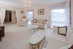 21 Bellbrook Dr Dandenong North VIC 3175 $500,000+ Auction Saturday 28-Mar-2015 @ 1:00pm Internet ID 314298 Property Type House Features Air conditioning, Heating - gas, Dishwasher, Shed, gas hot water service, Ducted heating IMMACULATE JENNINGS 'HOLLYWOOD' IN PRIME LOCATION. NOTE CHANGE OF AUCTION DATESet on an elevated corner lot, this spotless home features great views and a terrific floorplan with 3 bedrooms + study. Superb living area with spacious lounge, formal dining, hostess kitchen with WO & HP plus large rumpus opening to private patio. Includes quality fittings, d/heating & full ensuite to master. Externally a double garage with separate workshop, storage shed, water tanks & 2nd drive complete the package. Surrounded by quality properties and close to schools, shops & transport