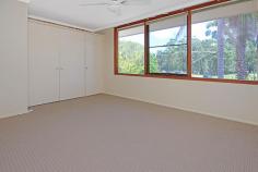 1/1 George Bass Drive Batehaven NSW 2536 $239,000 Set only a few hundred metres walk to Batehaven Shops, Corrigan's Beach and just across the way from the high school, this two bedroom townhouse offers single garaging with internal courtyard access, open plan living area and rear courtyard. Freshly painted and with new carpets, similar units in the complex rent for $220 per week. A must to inspect for the investor or those looking for a weekender.