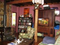 39 Warren Rd Nannup WA 6275 $450,000 Key Details property ID 322729 land size 892.00m2 Description ARTIST'S HOME, STUDIO AND REGULAR INCOME This artist’s home is full of character and features, stone walls, shaded gardens and total privacy. Use the huge art studio at the back of the block for painting, sculpture or just whiling away the hours doing your own thing. Live the lifestyle while you earn an income from the large shop out front. Zoned commercial/residential it combines a substantial shop front currently leased to a well-respected business and a private residence with studio/workshop to the rear.
