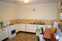 175 German St Norman Gardens QLD 4701 315000 2 x 2 Brick Duplex units, in popular Norman Gardens (walking distance to Uni ) lock up carport , large open plan living ,2 good size bedrooms ,each unit has own fenced back yard. Showing good returns , these low maintenance units won’t last long at this price! Bedrooms 2 Bathrooms 1 Land Area 602 m2