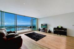 1 Como Cres Southport QLD 4215 FOR SALE $589,000 Unit This has to be one of the best units on the coast! Some of the most fabulous views of the ocean, Broadwater and Surfers Paradise and all the way down to Coolangatta. In pristine condition and situated on the 29th floor of \\\"The Shores\\\" comes this very spacious 2 bedroom, 2 bathroom, 2 carpark unit, plus storage. It has the lot, from ducted a/c to large balcony for entertaining. oh and did i mention the views? The light rail will run past the building so transport into Surfers and Broadbeach is not a problem. The building has a heated pool, outdoor pool, Spa, Gym, Sauna, BBQ area. Whether to live in or invest, i dont think you can go wrong with this unit, especially at this price!