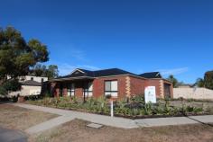 59 Alexander Cl Strathfieldsaye VIC 3551 $335,000 - $355,000 Room For A Caravan & Boat! House - Property ID: 780676 This very comfortable brick & tile home is in great condition and has a double garage with direct internal access. There's built in robes in all bedrooms, dishwasher & split system heating & cooling. It is well located in a quiet neighbourhood and only minutes from the supermarket & shops