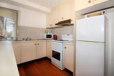 5/13 Bent Street Batemans Bay NSW 2536 $249,000 Positioned in a popular complex this 2 bedroom unit is positioned above the central hub of Batemans Bay with views over to the river and an easy 120 metres to grab a coffee. 2 bedrooms, 2 bathrooms, single lockup garage and generous balcony. Currently tenanted on a continuing lease.