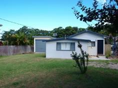 14 Mill St Laurieton NSW 2443 $319,000 If you are looking for a cute coastal holiday home or rental investment, this is perfect. Two bedrooms, open kitchen living with polished timber floor. Lovely level corner lot 670m2, short walk to river, town centre, theatre, cafe, club and pub. Great location, get in to it fast!! We have obtained all information from sources we believe to be reliable; however, we cannot guarantee its accuracy. Prospective purchasers are advised to carry out their own investigations. Property Type House Property ID 11090109328 Street Address 14 Mill Street Suburb Laurieton Postcode 2443 Price $319,000 Land Area 670 sqm Hot Water elect