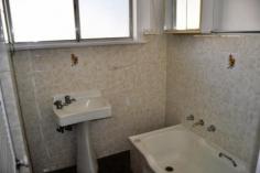 30 Herbert St Gulgong NSW 2852 $225,000 WHAT A BARGAIN This centrally located 2 bedroom brick home has just had a fresh coat of paint and presents very well. The bedrooms are generous in size and the master has a built in robe. The living area is open plan and boasts polished cypress pine timber flooring. The yard is level and fenced at the rear and has the convenience of rear lane access. A fantastic little home or perfect investment property with an estimated rental return of $250pw. Inspection Times Contact agent for details Features Rear Lane Access Built In Robes Fully Fenced Secure Parking Water Tank Land Size 1022 m2
