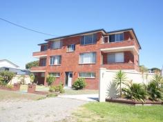 4/30 Manning Street Manning Point NSW 2430 $159,000 CHEAP WATER VIEWS With a water view from almost every room in this home, you too can enjoy what the current owners have had for the last 30 years. Unfortunately, they have had to leave and have listed at a price to sell now. * Double brick second storey unit * Balcony with great views of the river and mountains beyond * Walk to the excellent fishing and swimming beach or the river * Both bedrooms have build in wardrobes * Tandem lock up garage * Only four in the complex Property Snapshot Property Type: Apartment Construction: Double Brick Zoning: RESIDENTIAL Features: Balcony Built-In-Robes Coastal Waterview Workshop