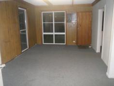 10 Cutten St Caboolture QLD 4510 Price Offers Over $199,000 THIS WON'T LAST This is a 2 bedroom workers cottage on 809m2 block in Caboolture. Close to the train station, hospital, Bruce Highway and Morayfield Shopping Centre. It has been tenanted for $220 per week and is currently vacant and ready to sell! Property Features Property ID 12961093 Bedrooms 2 Bathrooms 1 Land Size 809 Square Mtr approx.