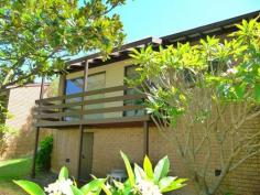 19/31 Fiona St Point Clare NSW 2250 Relaxed-Over 55's-Villa Living. Well positioned 2 bedroom villa, with leafy district views. The home encompasses a modern kitchen and bathroom, open-plan lounge & dining, each bedroom is complete with built-in-wardrobes. Located close to shops, transport and in a quiet, well sought after cul-de-sac. 1 carport space. Council Rates (approx) $1,767 per year. Strata Levies (approx) $463 per quarter.