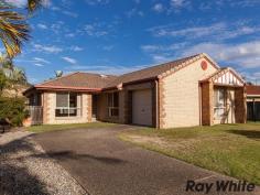 30/24 Glengarry Rd Keperra QLD 4054 $419,000 Prime Location & Easy Living *** OPEN FOR INSPECTION Monday 25 May at 4.00 - 4.30pm *** First home, investing or downsizing....look no further. Quality townhouse in a quality complex. Once inside, you're welcomed with an inviting open plan design combining the spacious living, dining and kitchen. The home is light and airy flowing out onto a covered entertaining area. The kitchen is perfectly positioned to cater to all your entertaining needs. Located close to all amenities including train. Other Features: Excellent BBQ and pool facilities Tennis court Built ins Internal access from the garage Large backyard Covered out door entertaining area