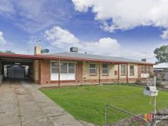 11 Winkfield St Davoren Park SA 5113 $159,950 OPPORTUNITY IS JUST AN OFFER AWAY! This lovely property represents a great opportunity. Either add or start your rental portfolio or this is a great first home. Recently renovated with 3 bedrooms, separate lounge, practical kitchen adjoining the dining room and R/C air-conditioning. Including a verandah and plenty of parking all on a large block. This is one not to be missed. Property Snapshot Property Type: House Features: Ceiling Fan Dining Room