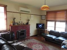 10 MUNDARA St Swan Hill VIC 3585 $144,000 Add Value And Reap The Rewards Attention home renovators, investors and first home buyers. Here is the opportunity you have been waiting for. This 3 bedroom family home is ready for a new kitchen and some cosmetic enhancements to bring it up to its full potential. Recently appraised in its current condition to achieve approximately $175 - $180 rent per week with scope to improve. It is this 'scope to improve', both the rent potential and the capital value which presents the opportunity to astute investors. Directly opposite parkland, shops and bus-stop around the corner, walking distance to Primary and Secondary schools. Highly motivated vendors - you better be quick! Property Snapshot Property Type: House Construction: Fibro House Size: 12.00 m2 Land Area: 583 m2 Features: Garden Shed