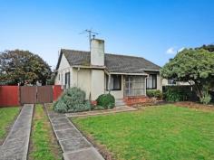 5 Carbeena Parade Heidelberg West VIC 3081 Position & Potential This much loved family home gives you an outstanding opportunity to explore your options to renovate, extend or redevelop (STCA). Situated on a generous allotment of 603m2 approx, this original home comprises front lounge, central bathroom, kitchen, separate laundry and toilet. Ample side access, a storage bungalow and garden shed. Conveniently located within minutes from public transport, Latrobe University, Northland, Austin/Mercy Hospitals and Malahang Reserve. This is an exciting offering that provides you an investment for the future. Ray White Greensborough 9432 7000 Darren Pearce 0419 879 596 darren.pearce@raywhite.com Mason Taplin 0433 330 824 mason.taplin@raywhite.com