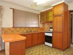 8 St Georges Ct Sebastopol VIC 3356 $279,000 Little Beauty! 3 1 1 The spacious living area and large front and back yards would make it ideal for a family. Set in a quiet Court only 5 minutes drive to supermarket, schools, parks and recreation reserves. All the bedrooms are carpeted with B.I.R.s. The property has a solid brick garage. Set on a approx. 750m2 block. Please call 5333 2833 to arrange an inspection. Additional information Property Type House Property ID 11334110460 Street Address 8 St Georges Court Suburb Sebastopol Postcode 3356 Price $279,000