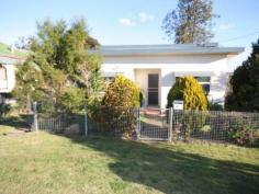 14 Marshall St Warwick QLD 4370 $195,000 Full Description: Rented $280 per week with tenant will to resign a 12 month lease Close to town and amenities, flood free and located in a nice quiet area 3 bedrooms, nice kitchen, separate lounge and dinning rooms Fully fenced, garden sheds, water tank and carports on each side of the home This property offers sensational value for money, from a vendor with a genuine sincere reason for sale. An inspection would not be a waste of time for the serious investor Please note 24 hours notice require and no inspections available on Sundays Home Features Air Conditioning Broadband Internet Available Dishwasher Entertainment Area Fully Fenced Reverse Cycle Air Conditioning Shed Water Tank Workshop Community Features Close to CBD Friendly Neighbourhood Address: 14 Marshall Street City: Warwick State: QLD Postcode: 4370 Price: $195,000 Beds: 3 Baths: 1 Carport Spaces: 2 Land Size: 847m² Status: For Sale Property Type: House Toilets: 1 Living Areas: 2
