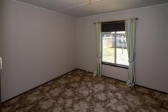 49 Worboys St Spring Hill NSW 2800 $289,000 Winning Combination It's time for you to enjoy the quiet village lifestyle and the space that this home provides. Recently renovated with a new kitchen, carpet and freshly painted throughout, this 2 bedroom home features a large open plan kitchen, dining and living area and has potential to add a 3rd bedroom and your finishing touches. The 1,214m2 block is nice and flat and offers a large open yard for the family to play and there is plenty of parking and storage with a 5x6m shed, carport and a spacious 9x9m garage which is perfect for a workshop. Call today to arrange an inspection. Property Features Property Type : House Land Size : 1214m2